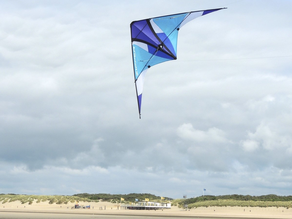 Cometa en la playa – ESPACIO SONANTE, image size:1197x898